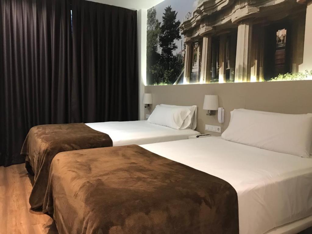 Familienzimmer mit Doppelbett